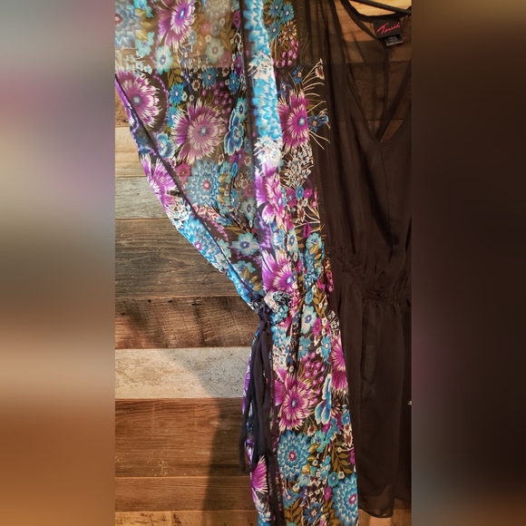 Torrid sz 2 top - Picture 4 of 4